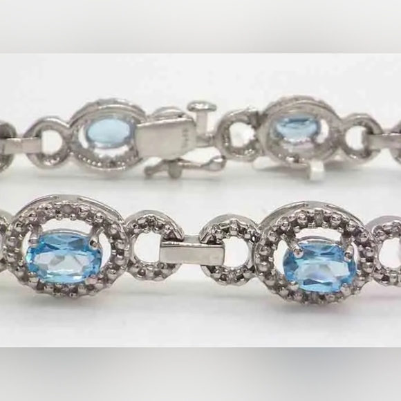 ***SOLD*** BLUE TOPAZ AND DIAMOND STERLING SILVER LADIES BRACELET - Picture 3 of 6